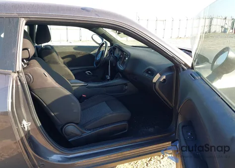 2021 Dodge Challenger Sxt из США, поврежденный, VIN 2C3CDZAG5MH630720